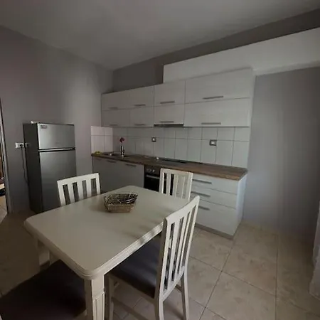 S&e Apartment