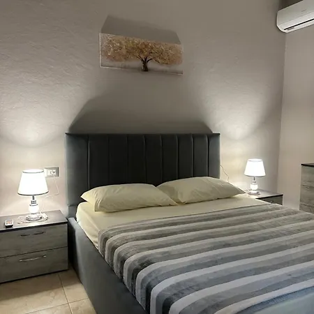 S&e Apartamento *